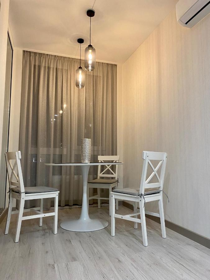 Slavutich Apartments Near Metro Station キエフ エクステリア 写真